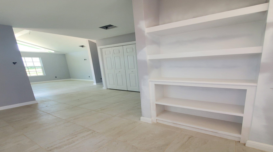 2802 Piedra China St, Laredo, Texas 78043, 3 Bedrooms Bedrooms, 5 Rooms Rooms,2 BathroomsBathrooms,Residential,For Sale,2802 Piedra China St,20263679