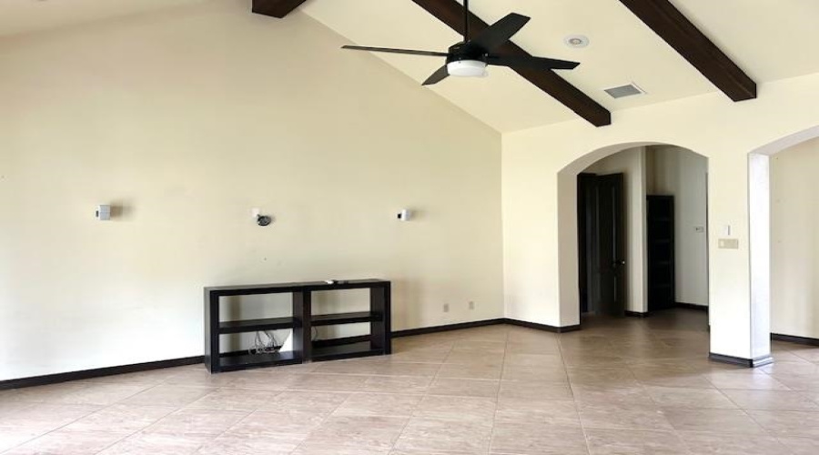 2908 Dickinson Dr, LAREDO, Texas 78041, 4 Bedrooms Bedrooms, 7 Rooms Rooms,3 BathroomsBathrooms,Residential,For Rent,2908 Dickinson Dr,20263680