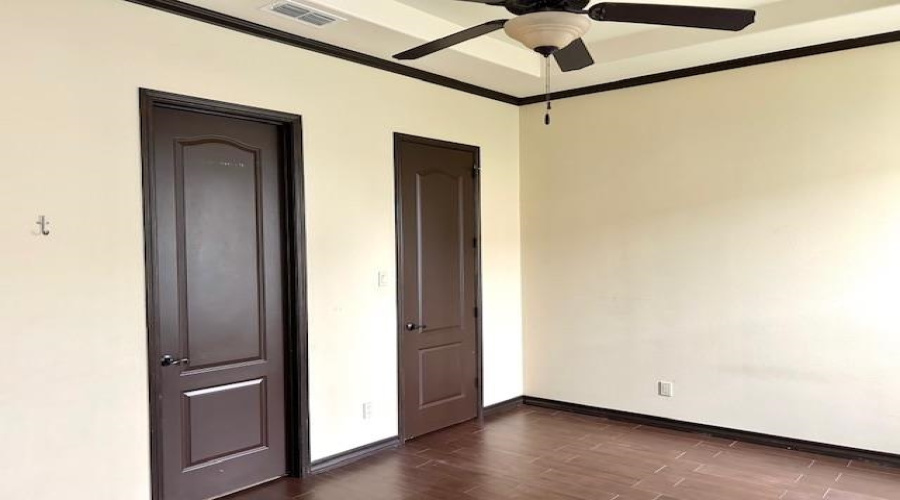 2908 Dickinson Dr, LAREDO, Texas 78041, 4 Bedrooms Bedrooms, 7 Rooms Rooms,3 BathroomsBathrooms,Residential,For Rent,2908 Dickinson Dr,20263680