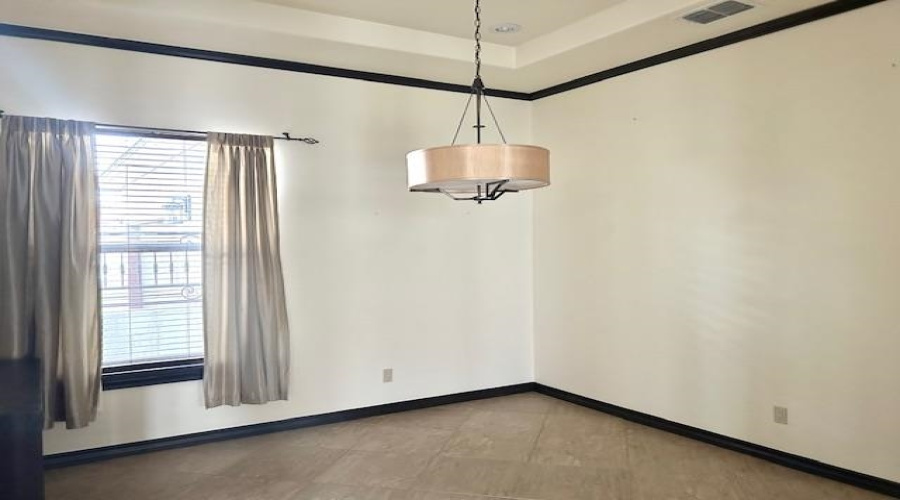 2908 Dickinson Dr, LAREDO, Texas 78041, 4 Bedrooms Bedrooms, 7 Rooms Rooms,3 BathroomsBathrooms,Residential,For Rent,2908 Dickinson Dr,20263680