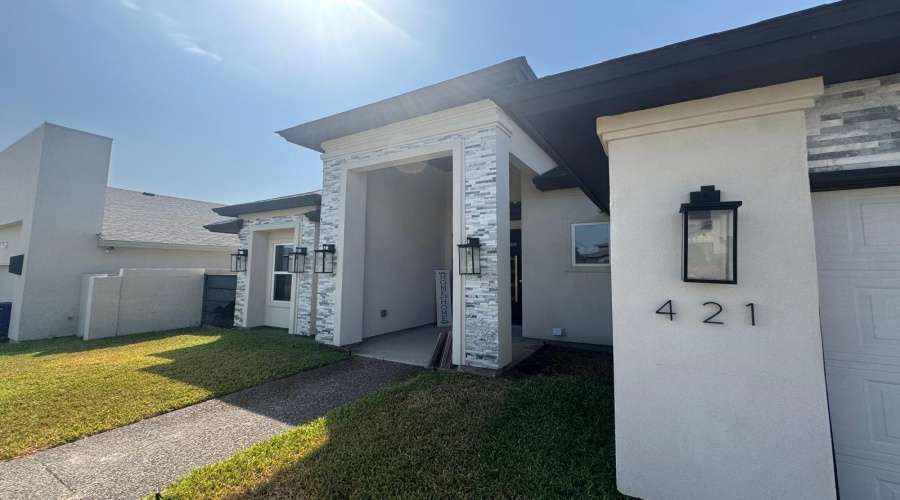 421 Placido Dr, Laredo, Texas 78045, 4 Bedrooms Bedrooms, 9 Rooms Rooms,2 BathroomsBathrooms,Residential,For Rent,421 Placido Dr,20263681