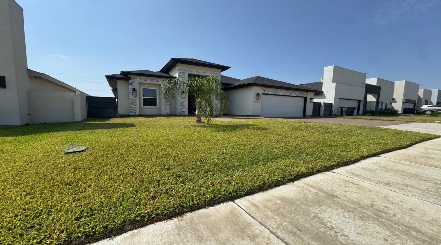 421 Placido Dr, Laredo, Texas 78045, 4 Bedrooms Bedrooms, 9 Rooms Rooms,2 BathroomsBathrooms,Residential,For Rent,421 Placido Dr,20263681