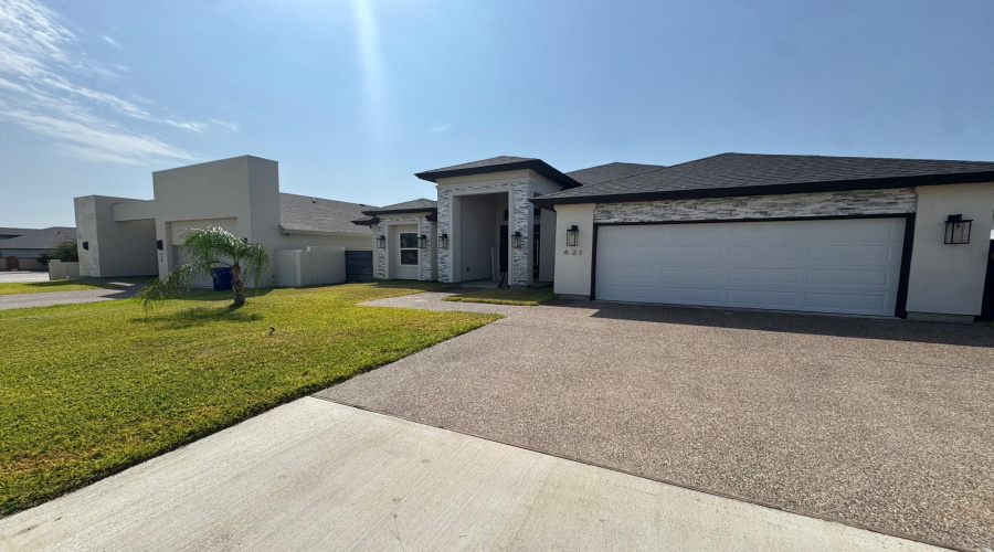 421 Placido Dr, Laredo, Texas 78045, 4 Bedrooms Bedrooms, 9 Rooms Rooms,2 BathroomsBathrooms,Residential,For Rent,421 Placido Dr,20263681