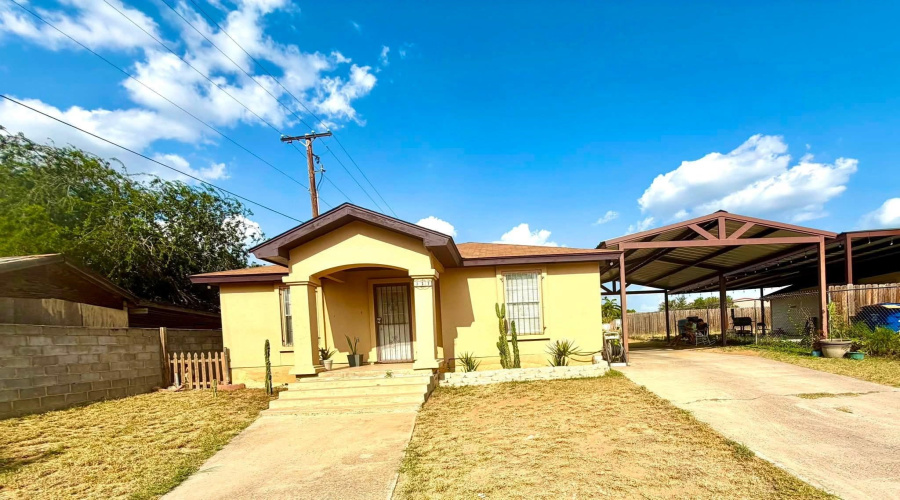 317 Leon Ave, Laredo, Texas 78046, 3 Bedrooms Bedrooms, 6 Rooms Rooms,2 BathroomsBathrooms,Residential,For Sale,317 Leon Ave,20263684
