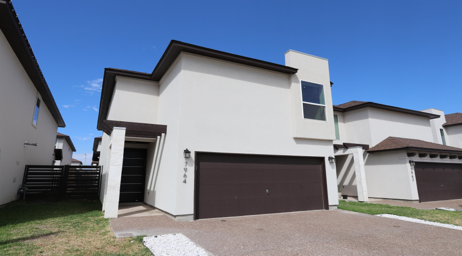 7964 Elka Lp, Laredo, Texas 78045-9043, 3 Bedrooms Bedrooms, 6 Rooms Rooms,2 BathroomsBathrooms,Residential,For Rent,7964 Elka Lp,20263685