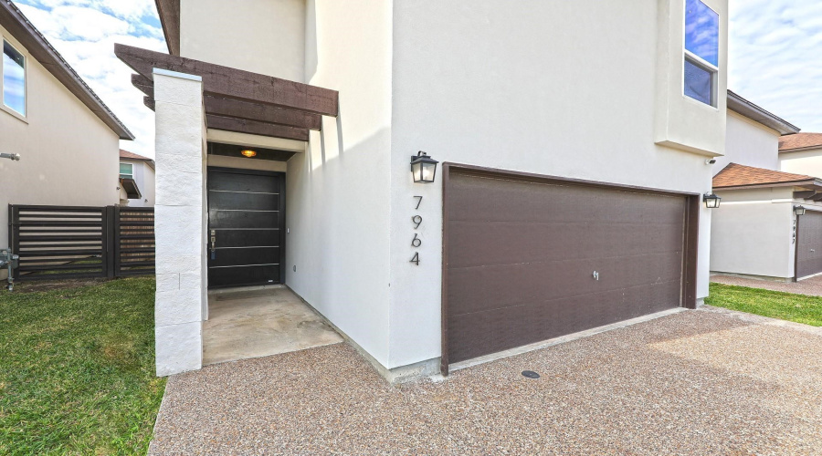 7964 Elka Lp, Laredo, Texas 78045-9043, 3 Bedrooms Bedrooms, 6 Rooms Rooms,2 BathroomsBathrooms,Residential,For Rent,7964 Elka Lp,20263685