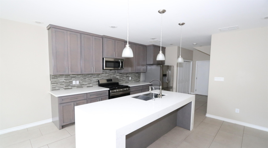 7964 Elka Lp, Laredo, Texas 78045-9043, 3 Bedrooms Bedrooms, 6 Rooms Rooms,2 BathroomsBathrooms,Residential,For Rent,7964 Elka Lp,20263685