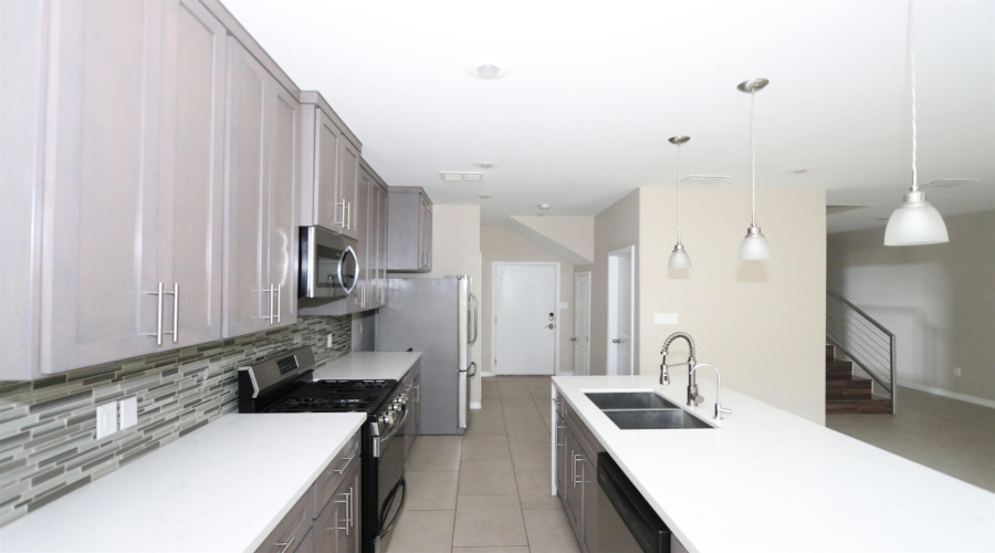 7964 Elka Lp, Laredo, Texas 78045-9043, 3 Bedrooms Bedrooms, 6 Rooms Rooms,2 BathroomsBathrooms,Residential,For Rent,7964 Elka Lp,20263685