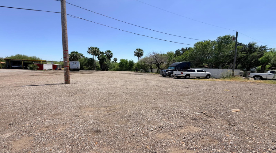 8207 San Lorenzo Dr, Laredo, Texas 78045, ,Land,For Rent,8207 San Lorenzo Dr,20263686