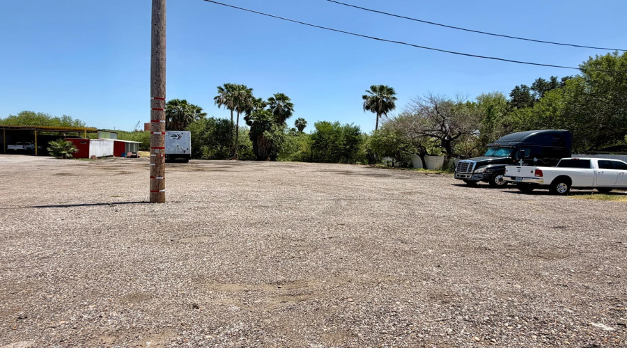 8207 San Lorenzo Dr, Laredo, Texas 78045, ,Land,For Rent,8207 San Lorenzo Dr,20263686