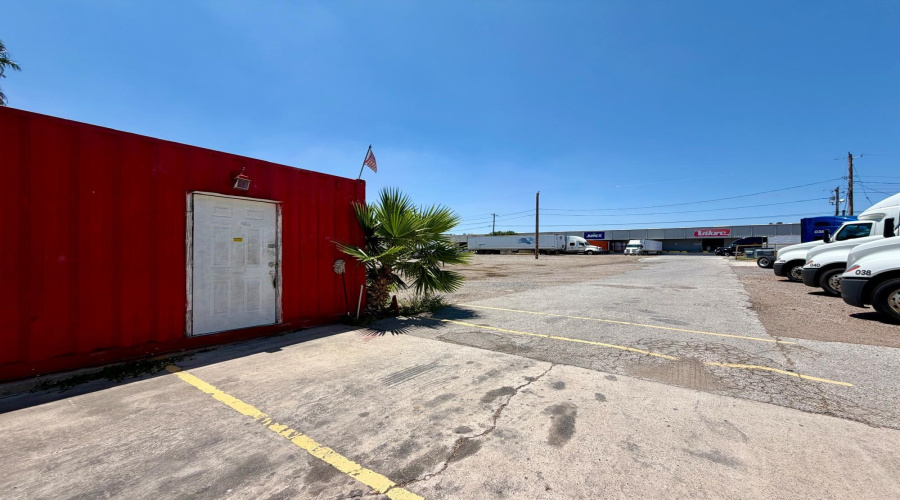8207 San Lorenzo Dr, Laredo, Texas 78045, ,Land,For Rent,8207 San Lorenzo Dr,20263686