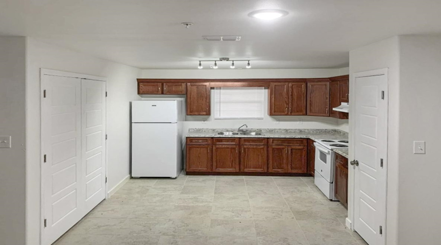 3301 S Louisiana Ave, Laredo, Texas 78046, ,Multi-family,For Sale,3301 S Louisiana Ave,20263687