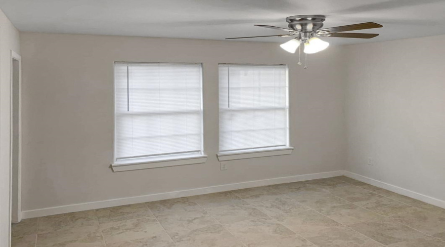 3301 S Louisiana Ave, Laredo, Texas 78046, ,Multi-family,For Sale,3301 S Louisiana Ave,20263687