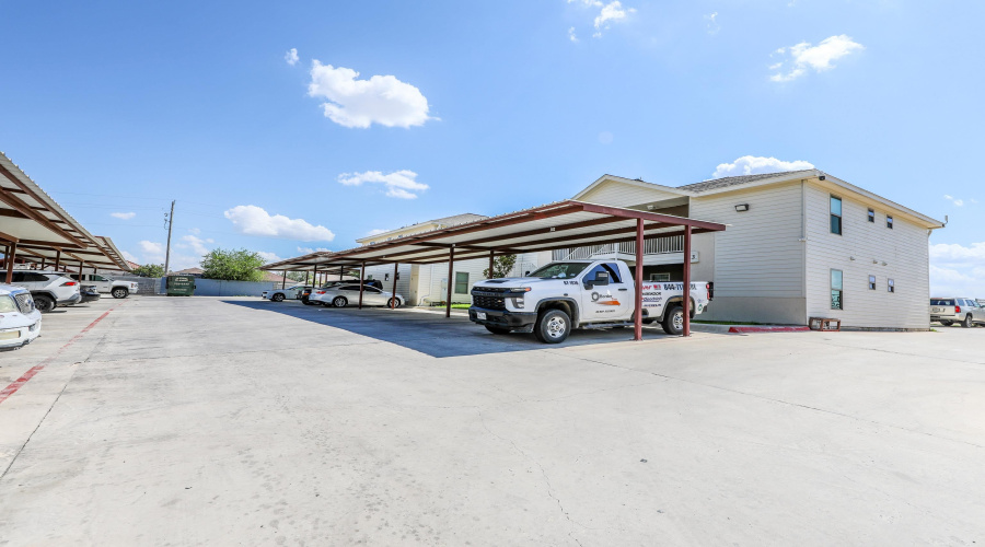 2601 Lomas Del Sur Blvd., Laredo, Texas 78046, 2 Bedrooms Bedrooms, 3 Rooms Rooms,2 BathroomsBathrooms,Residential,For Rent,2601 Lomas Del Sur Blvd.,20263693