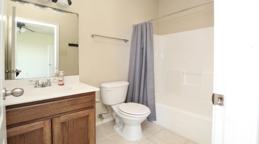2619 San Isidro Pkwy, Laredo, Texas 78045, 2 Bedrooms Bedrooms, 5 Rooms Rooms,2 BathroomsBathrooms,Residential,For Rent,2619 San Isidro Pkwy,20263694