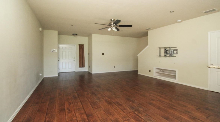 2619 San Isidro Pkwy, Laredo, Texas 78045, 2 Bedrooms Bedrooms, 5 Rooms Rooms,2 BathroomsBathrooms,Residential,For Rent,2619 San Isidro Pkwy,20263694
