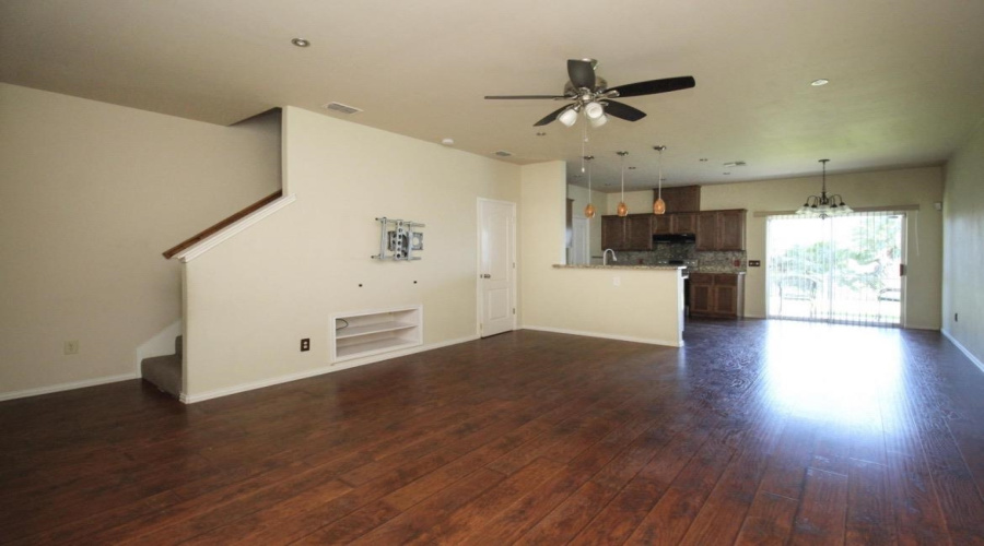 2619 San Isidro Pkwy, Laredo, Texas 78045, 2 Bedrooms Bedrooms, 5 Rooms Rooms,2 BathroomsBathrooms,Residential,For Rent,2619 San Isidro Pkwy,20263694