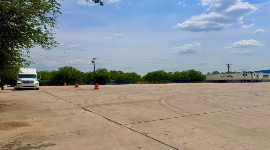 212 Flecha Ln, Laredo, Texas 78045, ,Land,For Rent,212 Flecha Ln,20263704
