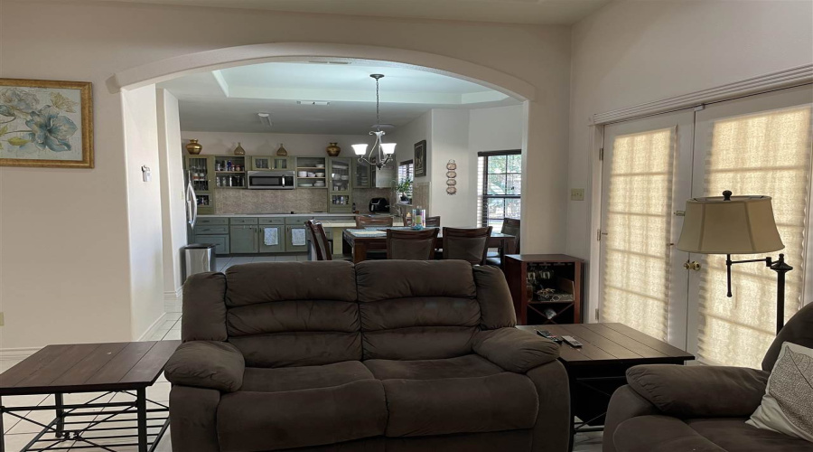 104 Flathead Lake Dr, Laredo, Texas 78041, 3 Bedrooms Bedrooms, 7 Rooms Rooms,4 BathroomsBathrooms,Residential,For Rent,104 Flathead Lake Dr,20262743