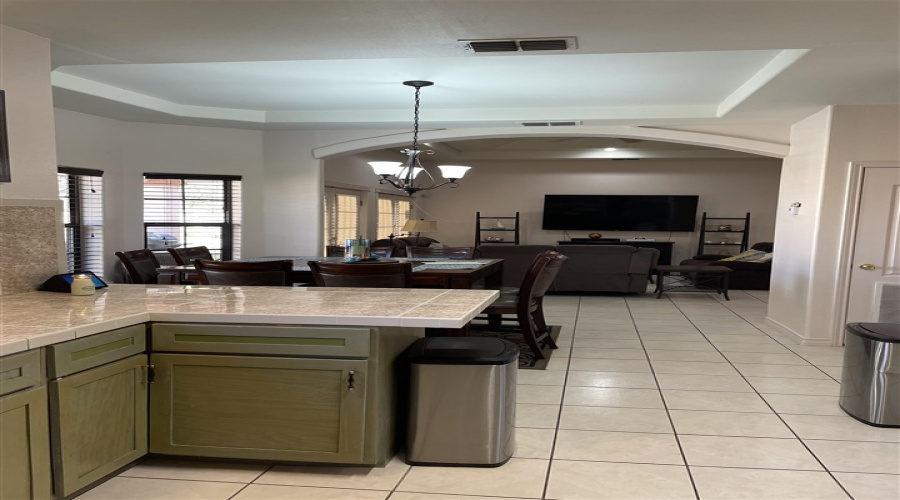 104 Flathead Lake Dr, Laredo, Texas 78041, 3 Bedrooms Bedrooms, 7 Rooms Rooms,4 BathroomsBathrooms,Residential,For Rent,104 Flathead Lake Dr,20262743