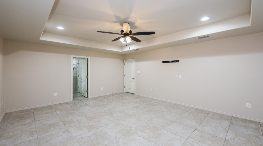 704 Mercado Ln, Laredo, Texas 78046, 3 Bedrooms Bedrooms, 5 Rooms Rooms,2 BathroomsBathrooms,Residential,For Rent,704 Mercado Ln,20263698