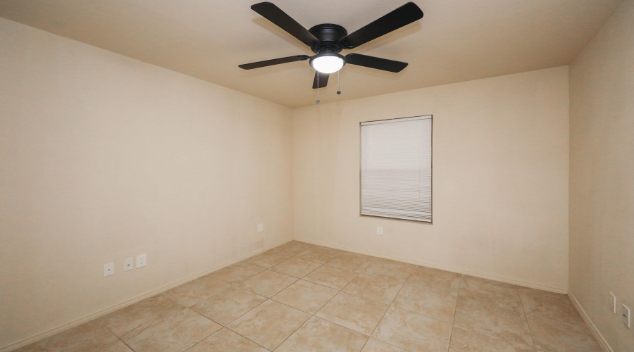 704 Mercado Ln, Laredo, Texas 78046, 3 Bedrooms Bedrooms, 5 Rooms Rooms,2 BathroomsBathrooms,Residential,For Rent,704 Mercado Ln,20263698