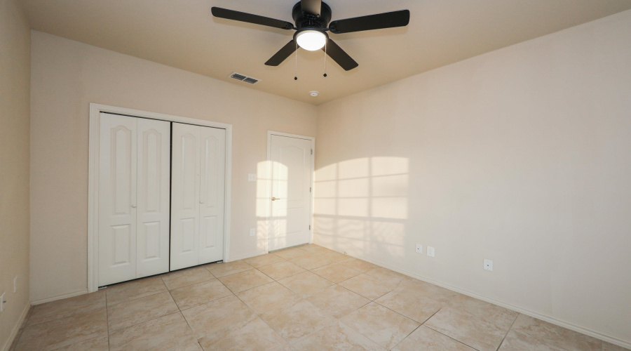 704 Mercado Ln, Laredo, Texas 78046, 3 Bedrooms Bedrooms, 5 Rooms Rooms,2 BathroomsBathrooms,Residential,For Rent,704 Mercado Ln,20263698
