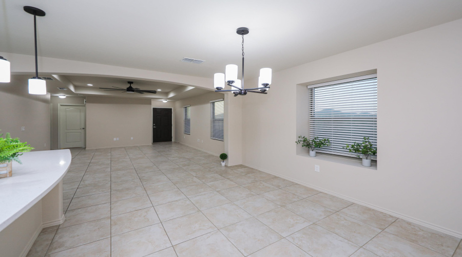 704 Mercado Ln, Laredo, Texas 78046, 3 Bedrooms Bedrooms, 5 Rooms Rooms,2 BathroomsBathrooms,Residential,For Rent,704 Mercado Ln,20263698