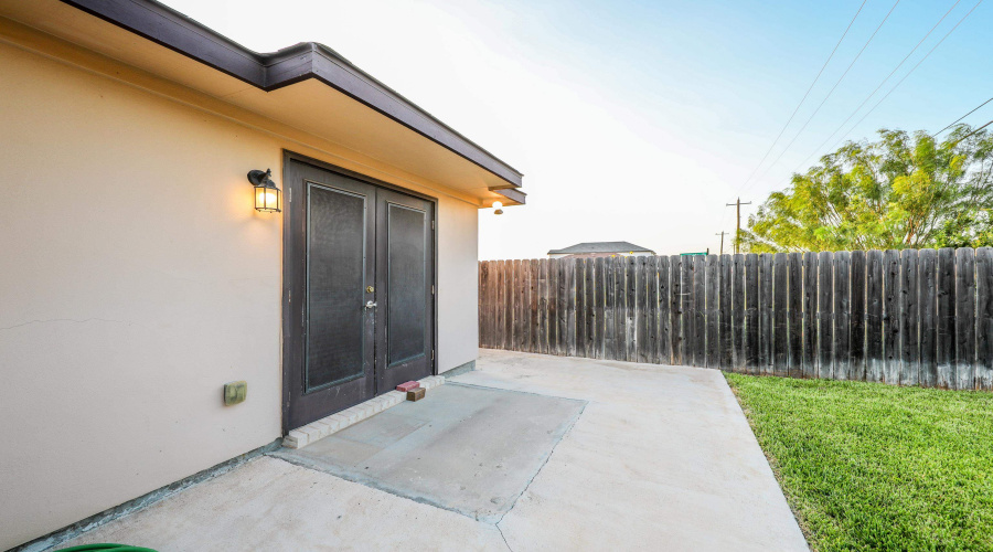 704 Mercado Ln, Laredo, Texas 78046, 3 Bedrooms Bedrooms, 5 Rooms Rooms,2 BathroomsBathrooms,Residential,For Rent,704 Mercado Ln,20263698