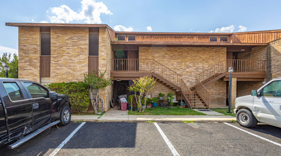100 E Aurora St, Laredo, Texas 78041, 2 Bedrooms Bedrooms, 4 Rooms Rooms,1 BathroomBathrooms,Residential,For Sale,100 E Aurora St,20263702