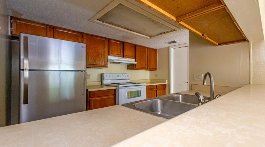 100 E Aurora St, Laredo, Texas 78041, 2 Bedrooms Bedrooms, 4 Rooms Rooms,1 BathroomBathrooms,Residential,For Sale,100 E Aurora St,20263702
