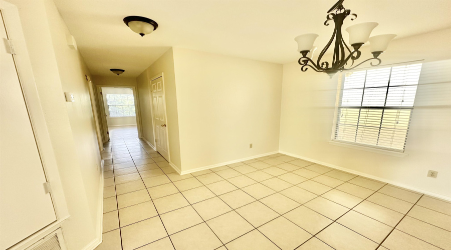 1304 Rosario St, Laredo, Texas 78040-8839, 2 Bedrooms Bedrooms, 4 Rooms Rooms,2 BathroomsBathrooms,Residential,For Rent,1304 Rosario St,20263703