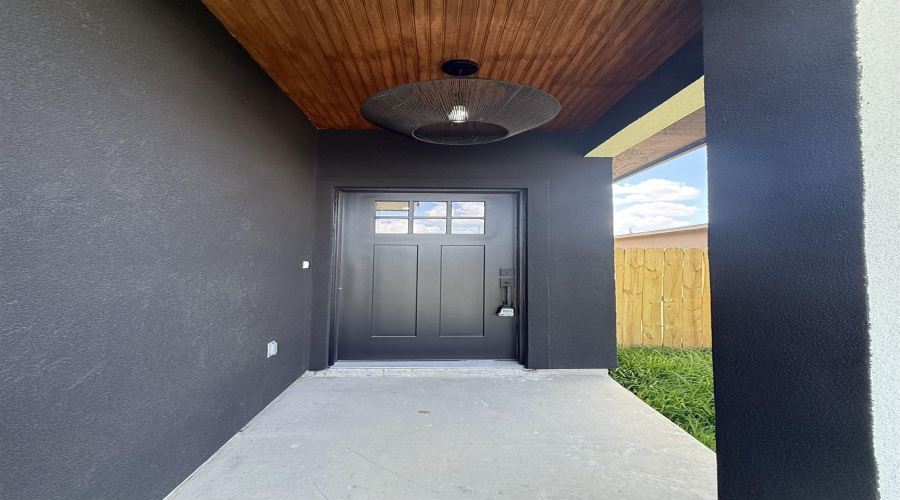 5704 Bramble Ln., Laredo, Texas 78046-2209, 3 Bedrooms Bedrooms, 6 Rooms Rooms,2 BathroomsBathrooms,Residential,For Sale,5704 Bramble Ln.,20263705