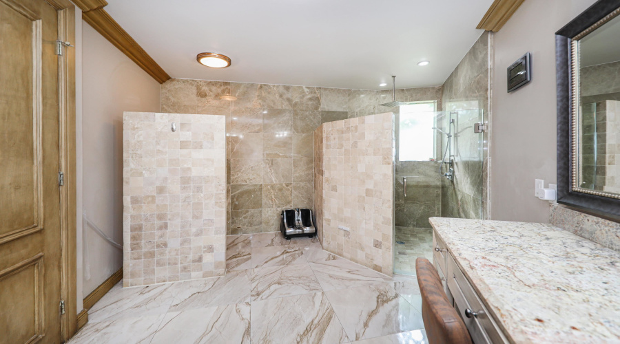 8413 Deer Ridge, Laredo, Texas 78045, 4 Bedrooms Bedrooms, 9 Rooms Rooms,4 BathroomsBathrooms,Residential,For Sale,8413 Deer Ridge,20263706