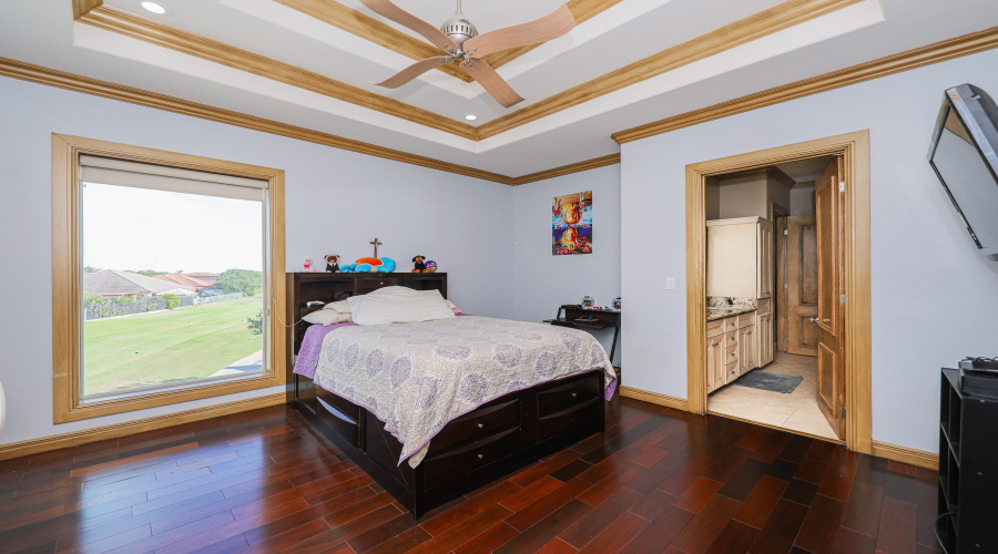 3rd bedroom upstairs w/ balcony exit
