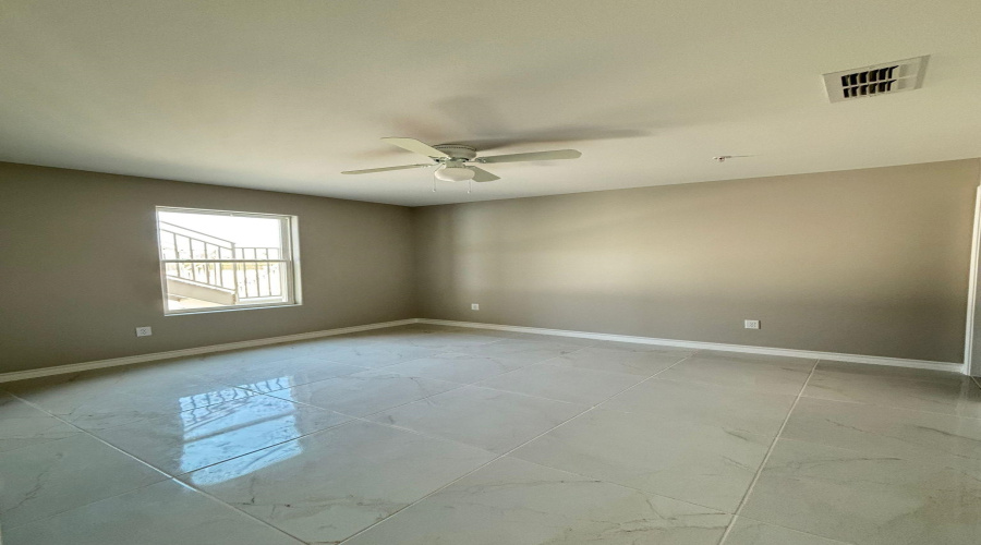 315 Dorel Dr, Laredo, Texas 78043, 2 Bedrooms Bedrooms, 4 Rooms Rooms,1 BathroomBathrooms,Residential,For Rent,315 Dorel Dr,20263707