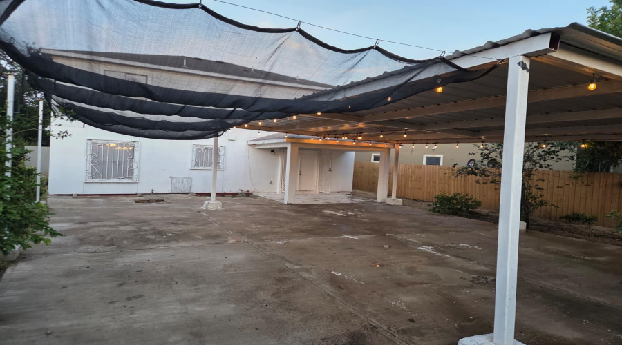 504 Campanario Ln, Laredo, Texas 78043-5103, 4 Bedrooms Bedrooms, 6 Rooms Rooms,2 BathroomsBathrooms,Residential,For Sale,504 Campanario Ln,20263711