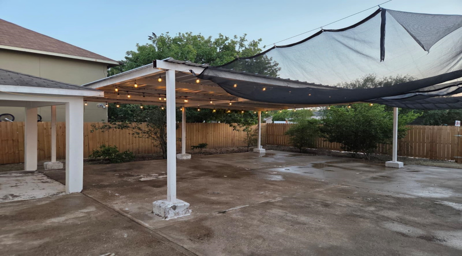 504 Campanario Ln, Laredo, Texas 78043-5103, 4 Bedrooms Bedrooms, 6 Rooms Rooms,2 BathroomsBathrooms,Residential,For Sale,504 Campanario Ln,20263711