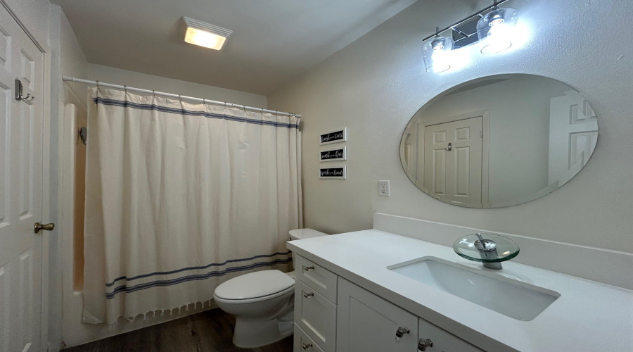 200 Martingale Ln, Laredo, Texas 78041, 2 Bedrooms Bedrooms, 5 Rooms Rooms,2 BathroomsBathrooms,Residential,For Rent,200 Martingale Ln,20263712