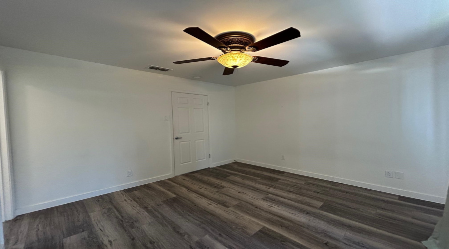 200 Martingale Ln, Laredo, Texas 78041, 2 Bedrooms Bedrooms, 5 Rooms Rooms,2 BathroomsBathrooms,Residential,For Rent,200 Martingale Ln,20263712
