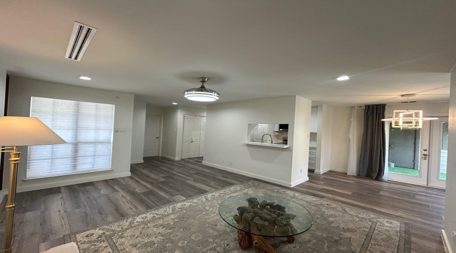 200 Martingale Ln, Laredo, Texas 78041, 2 Bedrooms Bedrooms, 5 Rooms Rooms,2 BathroomsBathrooms,Residential,For Rent,200 Martingale Ln,20263712