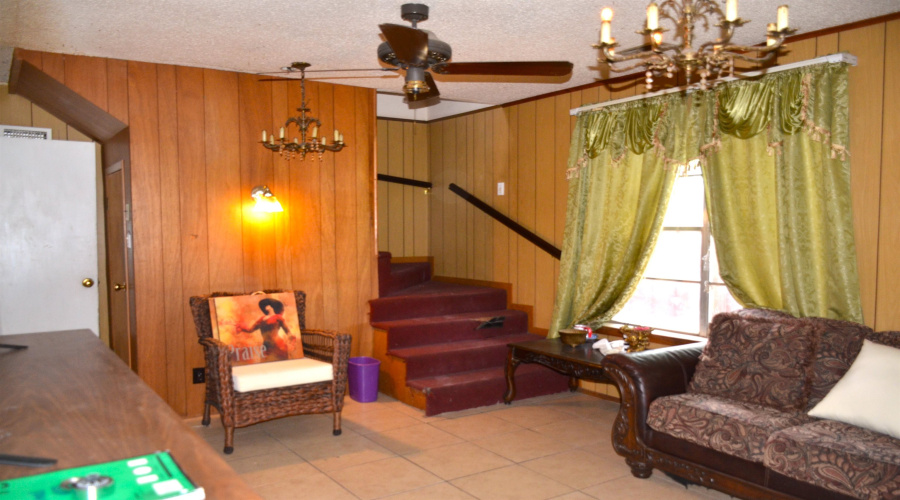 1310 N Tapeyste Ave, Laredo, Texas 78043-3340, 4 Bedrooms Bedrooms, 6 Rooms Rooms,2 BathroomsBathrooms,Residential,For Sale,1310 N Tapeyste Ave,20263713