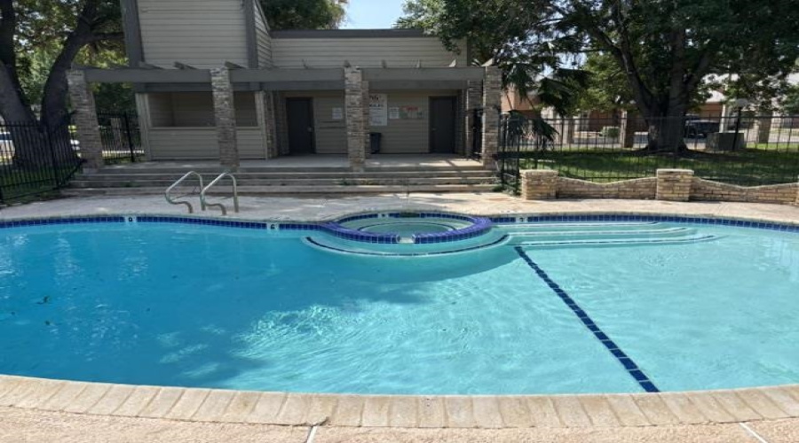 200 Martingale Ln, Laredo, Texas 78041, 2 Bedrooms Bedrooms, 4 Rooms Rooms,2 BathroomsBathrooms,Residential,For Rent,200 Martingale Ln,20263718