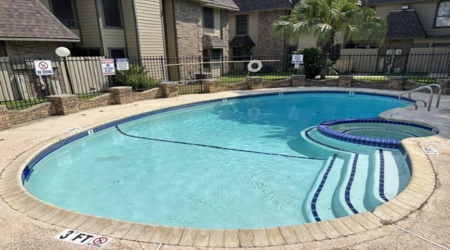 200 Martingale Ln, Laredo, Texas 78041, 2 Bedrooms Bedrooms, 4 Rooms Rooms,2 BathroomsBathrooms,Residential,For Rent,200 Martingale Ln,20263718