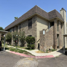 200 Martingale Ln, Laredo, Texas 78041, 2 Bedrooms Bedrooms, 4 Rooms Rooms,2 BathroomsBathrooms,Residential,For Rent,200 Martingale Ln,20263718