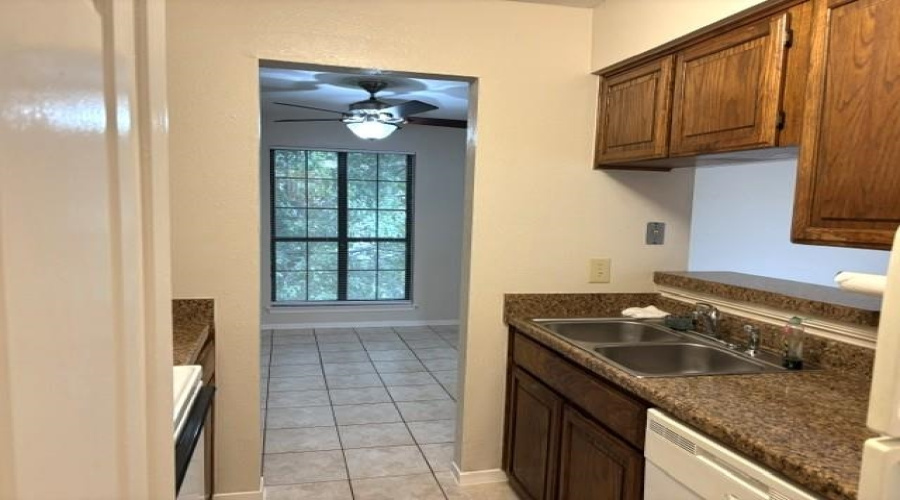 200 Martingale Ln, Laredo, Texas 78041, 2 Bedrooms Bedrooms, 4 Rooms Rooms,2 BathroomsBathrooms,Residential,For Rent,200 Martingale Ln,20263718