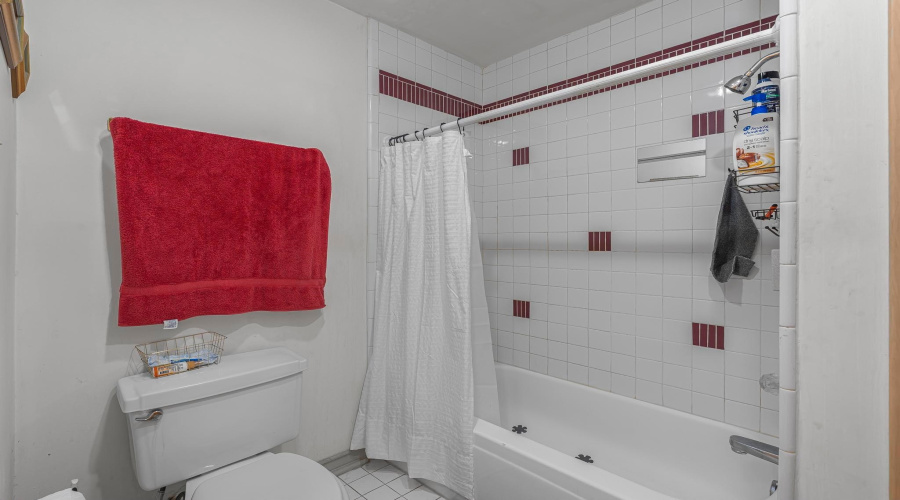 1257 North Oakmont Lp, LAREDO, Texas 78045, 3 Bedrooms Bedrooms, 6 Rooms Rooms,3 BathroomsBathrooms,Residential,For Sale,1257 North Oakmont Lp,20263721