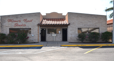 220 W Hillside Rd, Laredo, Texas 78041, 1 Room Rooms,3 BathroomsBathrooms,Commercial retail/office,For Sale,220 W Hillside Rd,20263740 220 W Hillside Rd, Laredo, Texas 78041, 1 Room Rooms,3 BathroomsBathrooms,Commercial retail/office,For Sale,220 W Hillside Rd,20263740