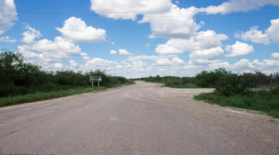 395 Ranch Road 6210F, Laredo, Texas 78045, ,Land,For Sale,395 Ranch Road 6210F,20263730