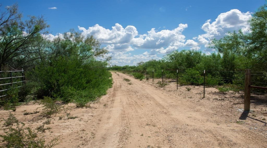395 Ranch Road 6210F, Laredo, Texas 78045, ,Land,For Sale,395 Ranch Road 6210F,20263730